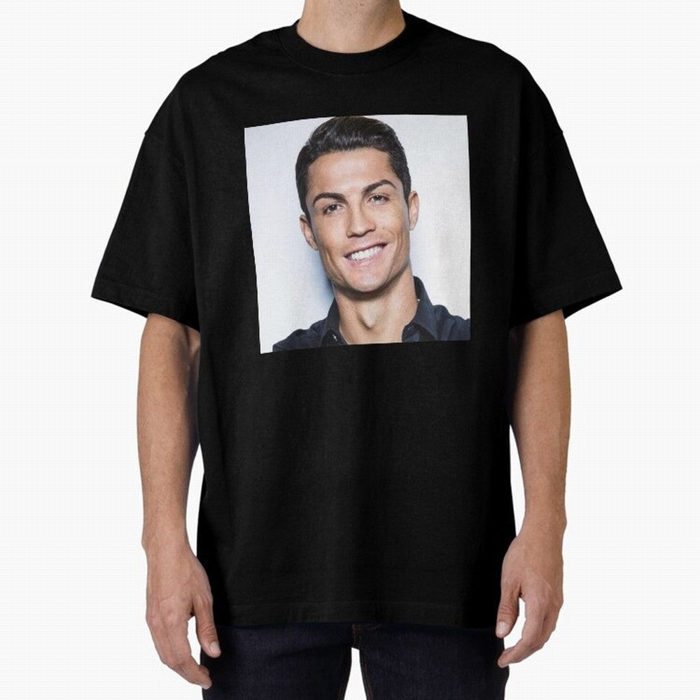 Cristiano Ronaldo Poster Oversized T-Shirt Feel the Trophy Chase of FIFA World Cup 2026 USA Canada Mexico Spirit, Inspired by Brazil, CR7 and Messi, Football Passion, Legendary Performances, Festival Vibes and Supporter Community; Made for Die Hard
