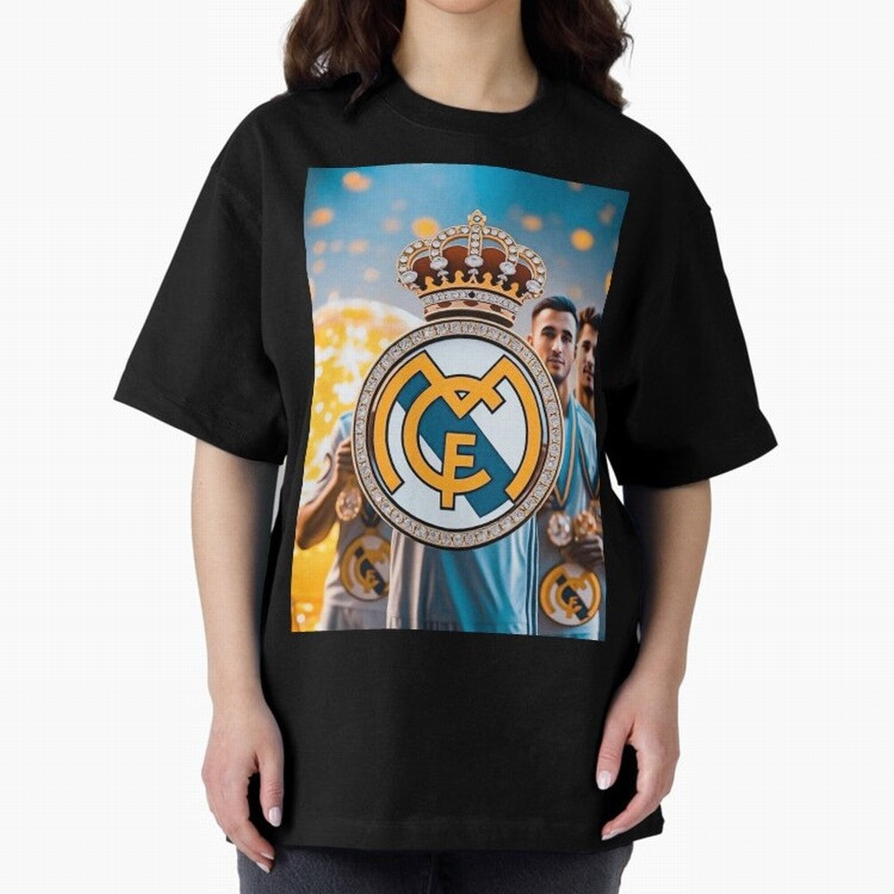 El Medall¨®n Del Real Madrid Oversized T-Shirt Live for the Drama of Global Football Passion for FIFA World Cup 2026, Made for Neymar, Spain, Retro Football Energy, Iconic Rivalries, Trophy Chase Drama and Stadium Atmosphere; Great for Supporters