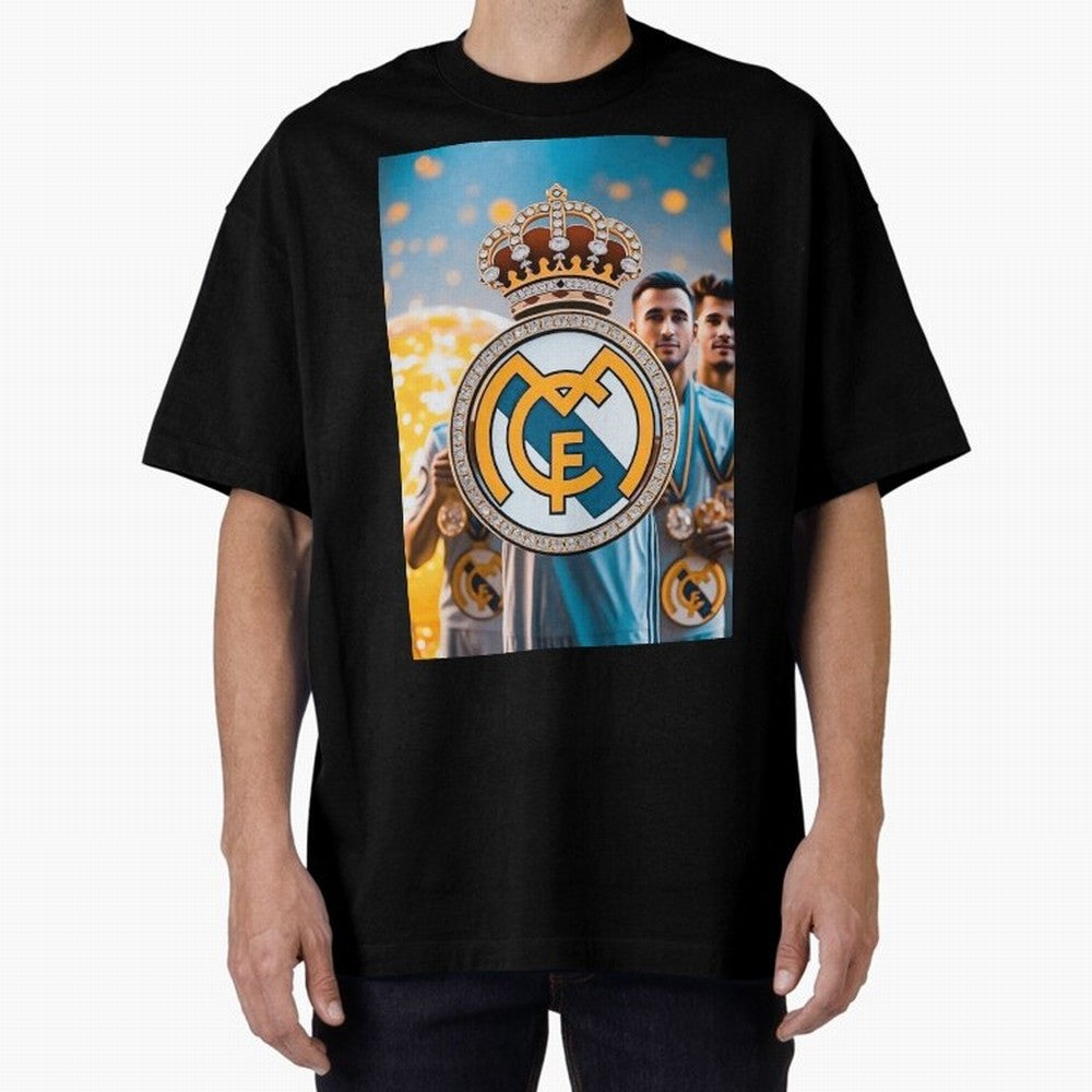 El Medall¨®n Del Real Madrid Oversized T-Shirt Live for the Drama of Global Football Passion for FIFA World Cup 2026, Made for Neymar, Spain, Retro Football Energy, Iconic Rivalries, Trophy Chase Drama and Stadium Atmosphere; Great for Supporters