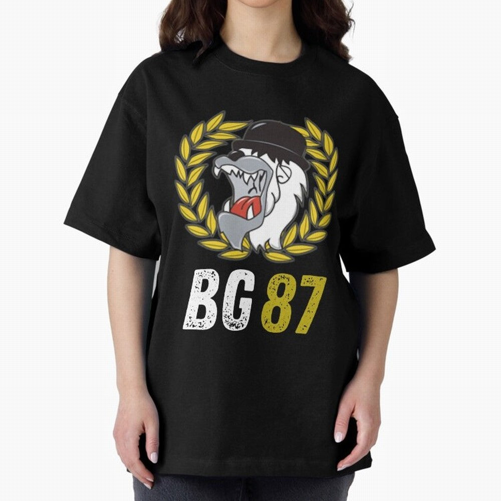 mala suerte 87 (hinchas del lyon) Camiseta esencial Oversized T-Shirt Carry the Dream of FIFA World Cup 2026 Spirit, Capturing England, Messi and Cristiano Ronaldo, Fan Favorite Moments, National Team Passion, Big Match Drama and Soccer History;