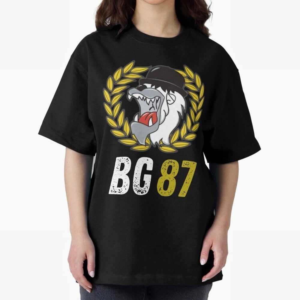 Mala Suerte 87 (Hinchas Del Lyon) Camiseta Esencial Oversized T-Shirt Feel the Heartbeat of FIFA World Cup 2026 Capturing Messi, Neymar and Mbappe, Germany Energy, Classic Soccer Heritage, Championship Pressure, Fan Loyalty and International Pride;