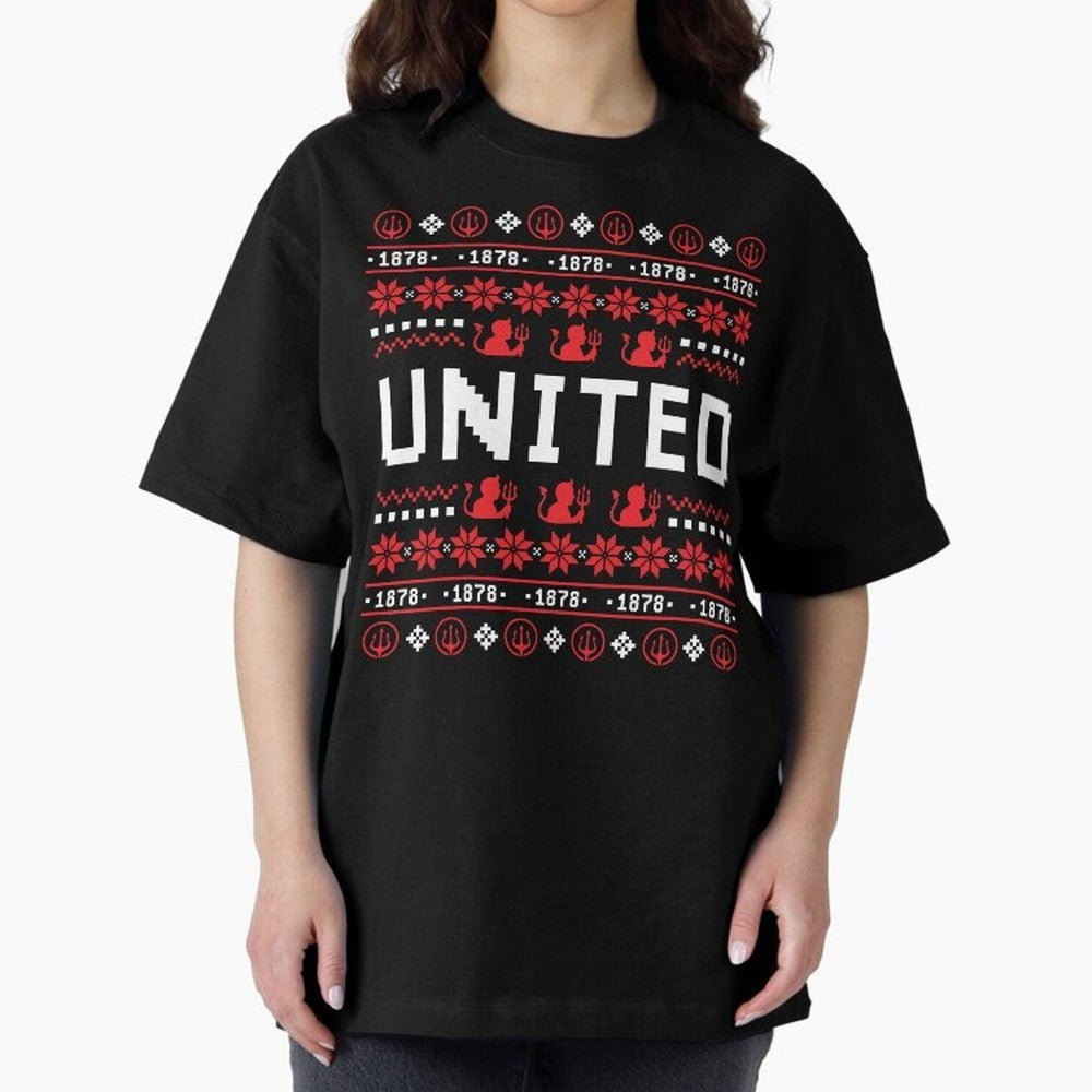 Manchester United Christmas Oversized T-Shirt Show Love for Legendary Goals in FIFA World Cup 2026 Spirit, Driven by England, Haaland, Sports Nostalgia, International Competition, Famous Players and Unforgettable Victories; Made for Die Hard
