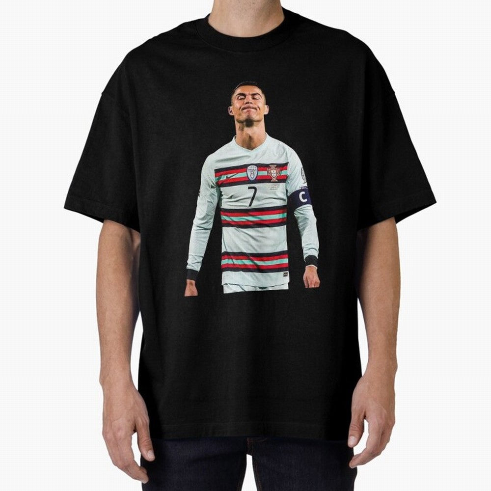 Cristiano Ronaldo Design Oversized T-Shirt Wear the Spirit of FIFA World Cup 2026 Spirit, Highlighting England and Germany, CR7, Supporter Pride, Iconic Celebrations, Legendary Names and Global Match Day Energy; Ideal for Football Dads, Football