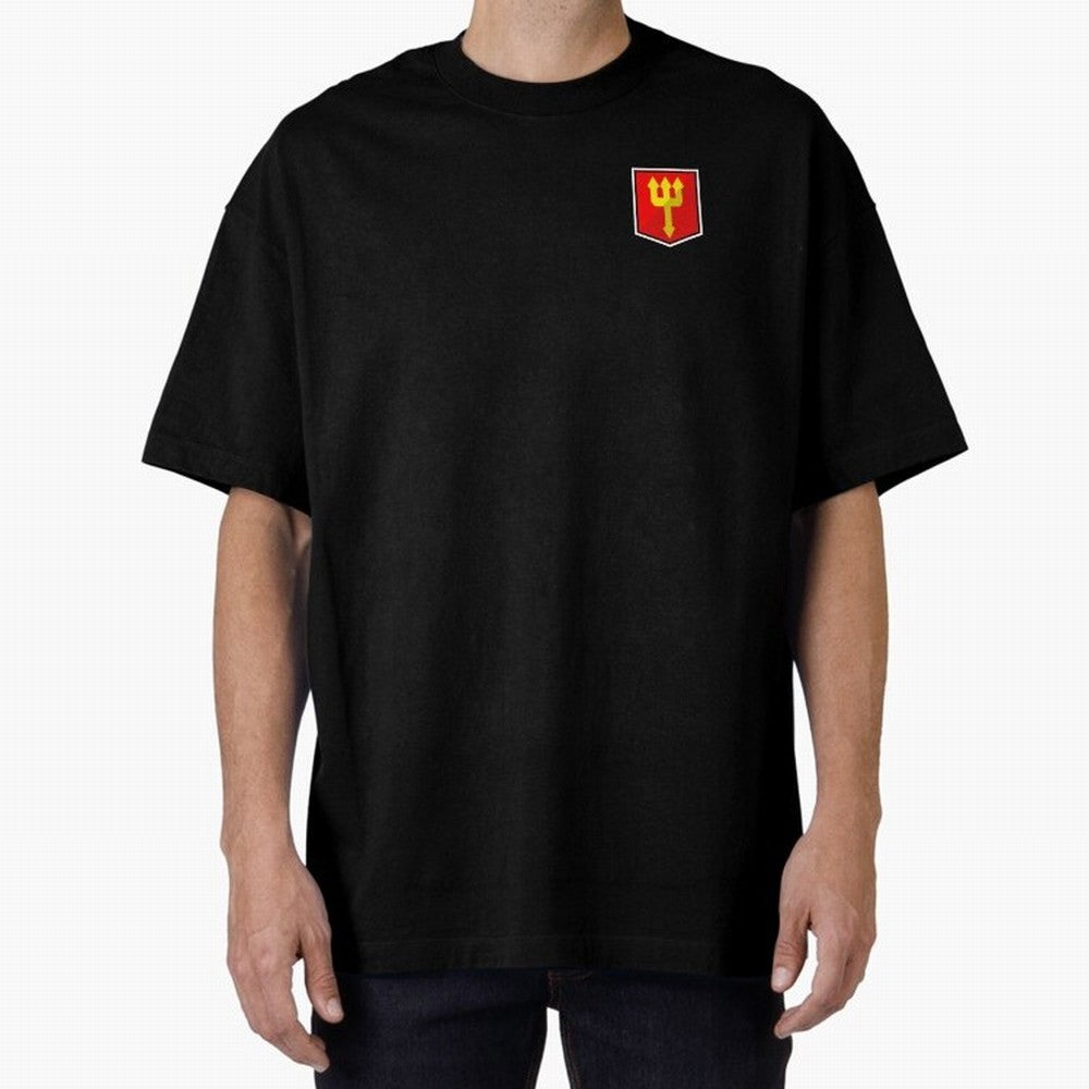 Simple Badge Design Manchester United - The Red Devils Trident Oversized T-Shirt Bring Champion Energy into the FIFA World Cup 2026 Journey through CR7 Highlights, Netherlands Pride, Goal Celebration Energy, Supporter Heritage, Football Icons and