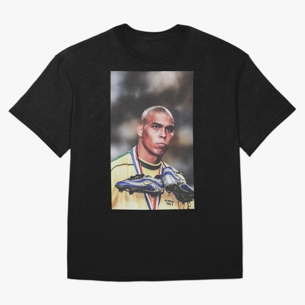 Ronaldo Luis Nazario de Lima Art Oversized T-Shirt Feel the Trophy Chase of Global Football Passion for FIFA World Cup 2026 Group Stage, Inspired by Cristiano Ronaldo, France, Football History, Final Match Energy, Crowd Noise and Once in a Lifetime
