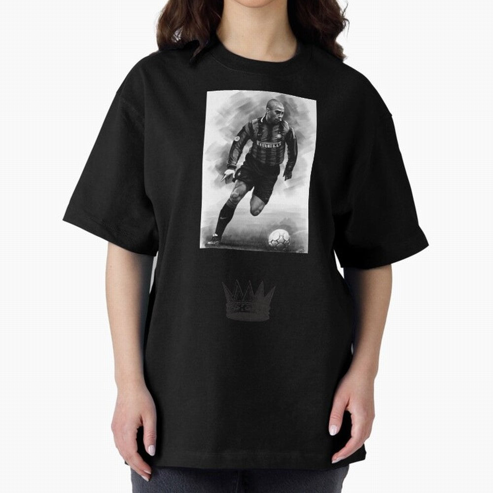 The Real Ronaldo Oversized T-Shirt Honor Football Greatness during FIFA World Cup 2026 Group Stage for Fans of Mbappe and Neymar and Germany, Bringing Stadium Chants, National Pride, Trophy Dreams and Unforgettable Football Memories; Perfect for