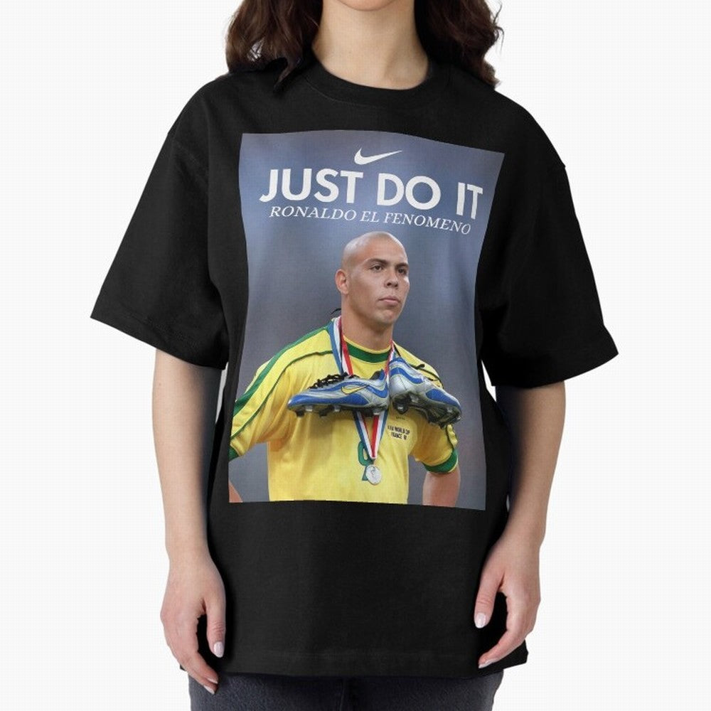 Ronaldo Fenomeno, Ronaldo Nazario Poster, Vintage Sports Decor, Living Room Decor For Walls, Sports Bedroom Decor, Game Room Decor, R9 Oversized T-Shirt Bring FIFA World Cup 2026 USA Canada Mexico Spirit, Made for England, Haaland, Vintage Soccer