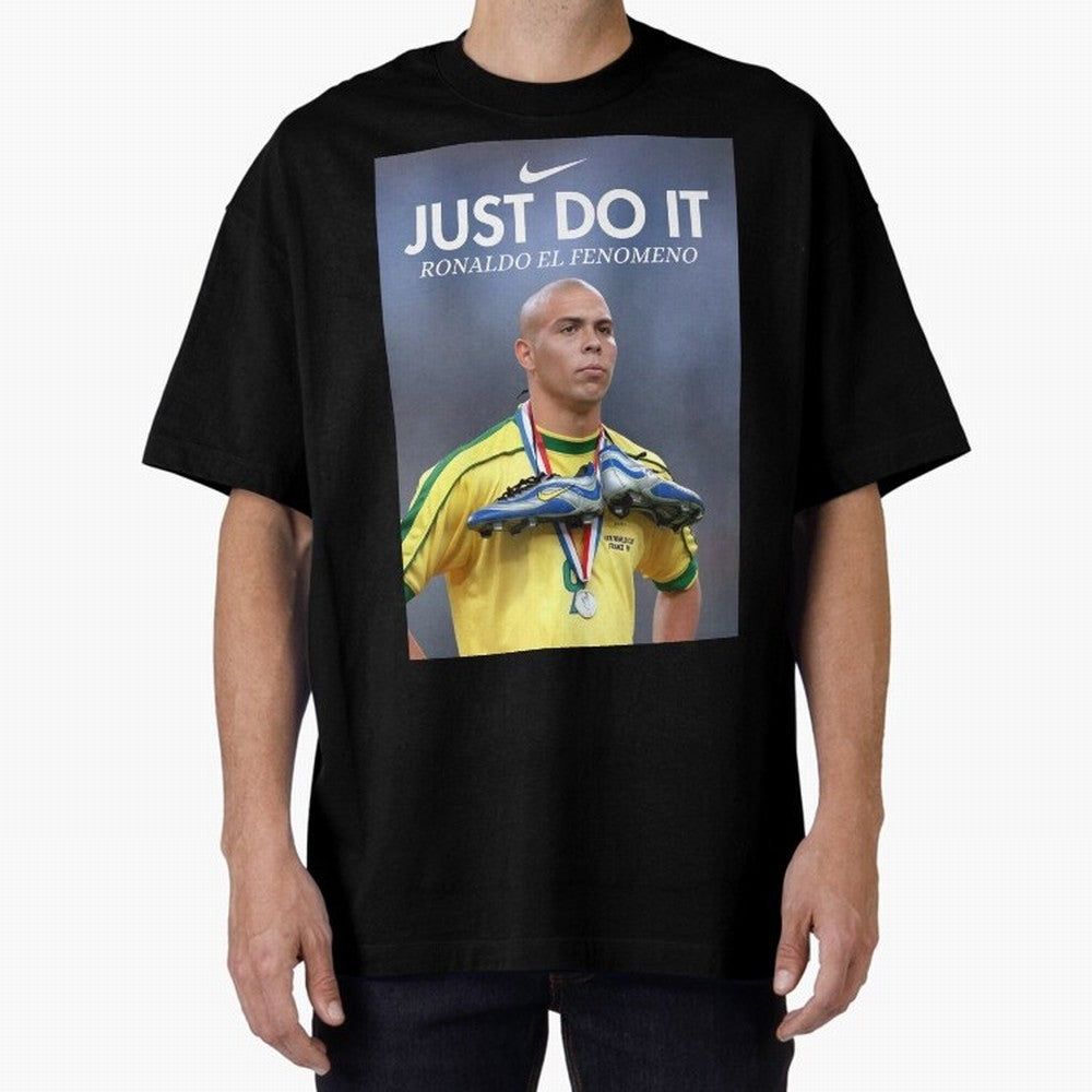 Ronaldo Fenomeno, Ronaldo Nazario Poster, Vintage Sports Decor, Living Room Decor For Walls, Sports Bedroom Decor, Game Room Decor, R9 Oversized T-Shirt Bring FIFA World Cup 2026 USA Canada Mexico Spirit, Made for England, Haaland, Vintage Soccer