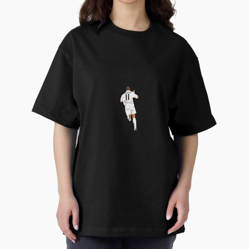 Ronaldo Nazario Minimalist Oversized T-Shirt Feel the Trophy Chase of FIFA World Cup 2026 USA Canada Mexico Spirit, Centered on England, France and Netherlands, Cristiano Ronaldo, Worldwide Fan Energy, Dramatic Goals, Stadium Lights and