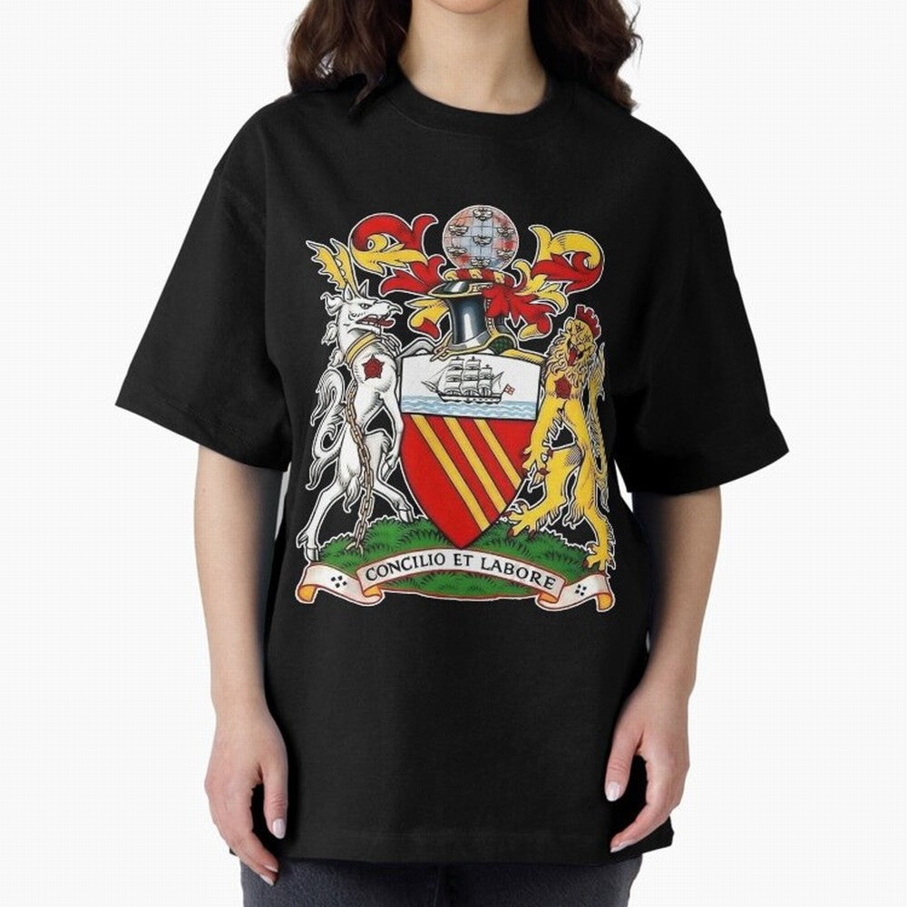 1902 -1960 The First UNITED Crest Large Oversized T-Shirt Join Supporters Worldwide for FIFA World Cup 2026 USA Canada Mexico for Fans of Messi and Brazil, Portugal and Argentina, Bringing Classic Soccer Heritage, Championship Pressure, Fan Loyalty