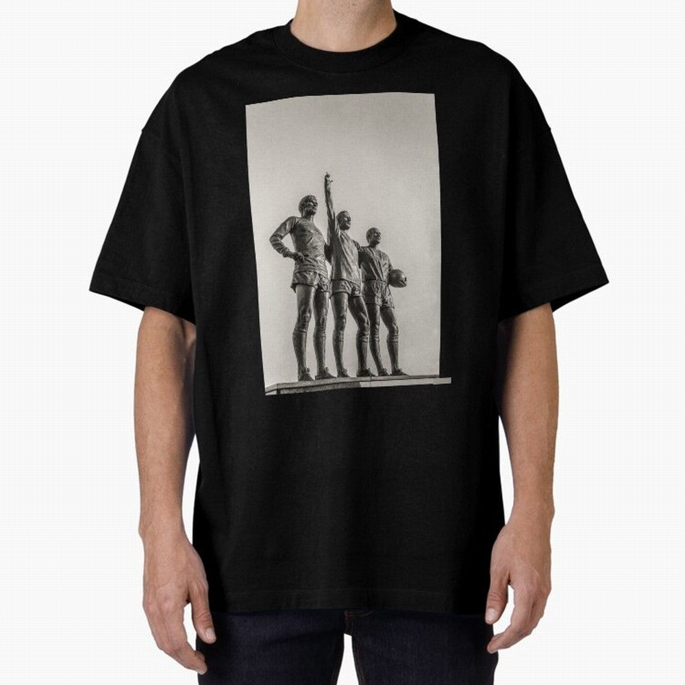 Manchester United Legends Oversized T-Shirt Elevate Global Football Passion for FIFA World Cup 2026 USA Canada Mexico, Made for CR7, Argentina, Worldwide Fan Energy, Dramatic Goals, Stadium Lights and Championship Celebrations; Built for Supporters