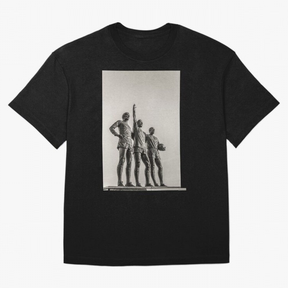 Manchester United Legends Oversized T-Shirt Elevate Global Football Passion for FIFA World Cup 2026 USA Canada Mexico, Made for CR7, Argentina, Worldwide Fan Energy, Dramatic Goals, Stadium Lights and Championship Celebrations; Built for Supporters