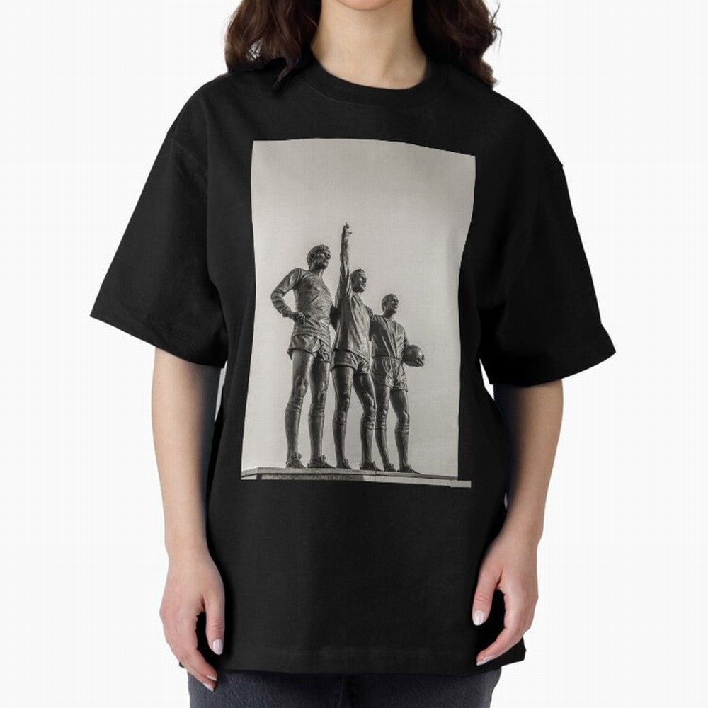 Manchester United Legends Oversized T-Shirt Elevate Global Football Passion for FIFA World Cup 2026 USA Canada Mexico, Made for CR7, Argentina, Worldwide Fan Energy, Dramatic Goals, Stadium Lights and Championship Celebrations; Built for Supporters