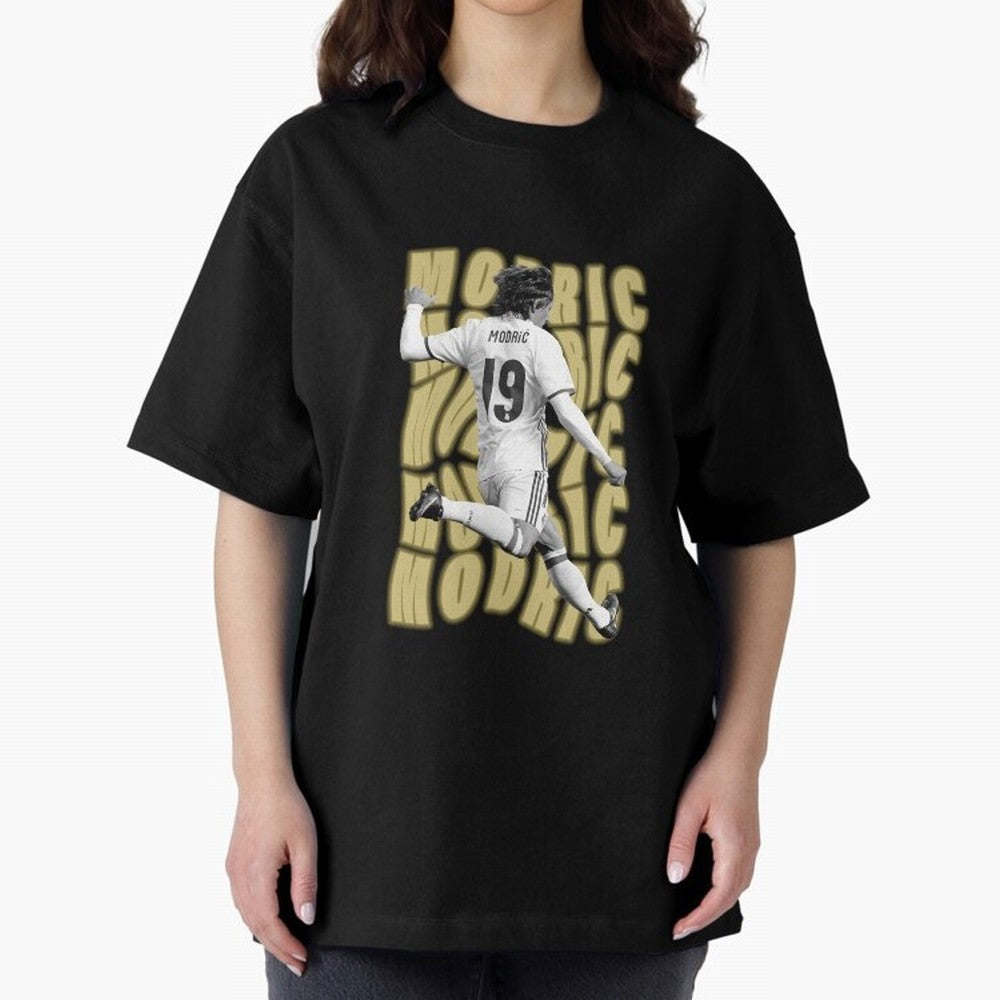 Luka modric Oversized T-Shirt Elevate FIFA World Cup 2026 Spirit, Filled with France and Portugal, Messi and Cristiano Ronaldo, Sports Nostalgia, International Competition, Famous Players and Unforgettable Victories; Perfect for Supporters Who Want