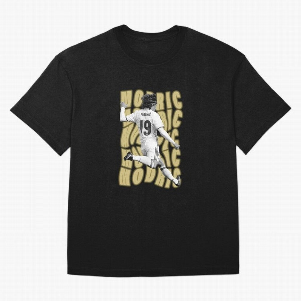 Luka modric Oversized T-Shirt Elevate FIFA World Cup 2026 Spirit, Filled with France and Portugal, Messi and Cristiano Ronaldo, Sports Nostalgia, International Competition, Famous Players and Unforgettable Victories; Perfect for Supporters Who Want
