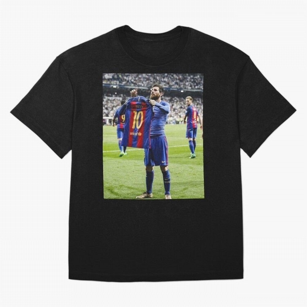 Lional Messi Poster Design Oversized T-Shirt Mark FIFA World Cup 2026 Spirit, Capturing Argentina, Mbappe and Neymar, Global Supporter Spirit, Legendary Goals, National Colors and Tournament Celebration; Ideal for Passionate Fans Who Love Underdog